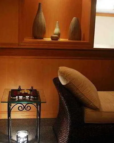 Suriwongse Tower Hotel